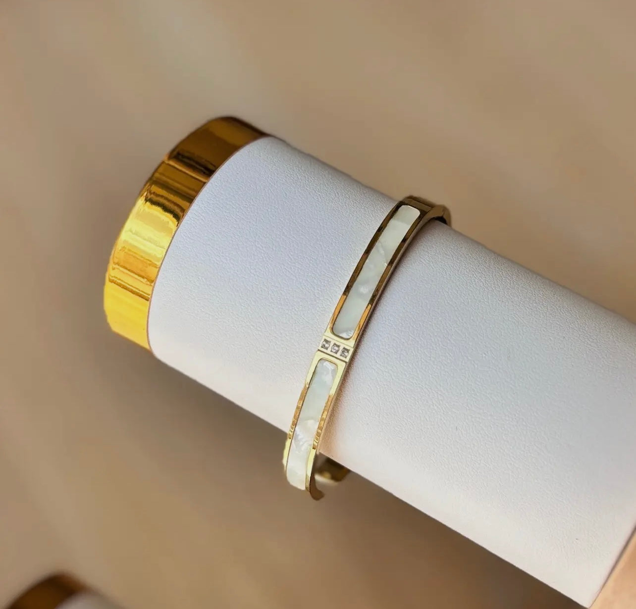 Starres Perlmuttarmband